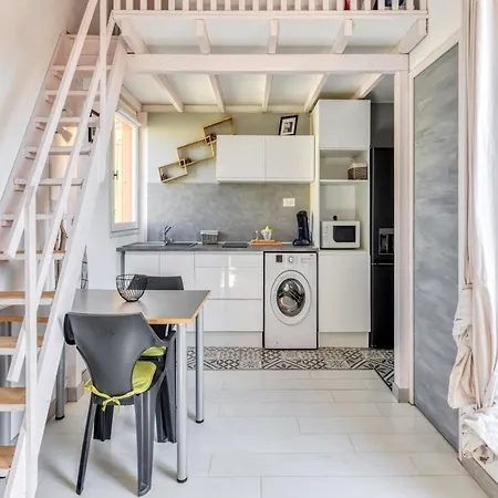 Modern Studio In * 아그